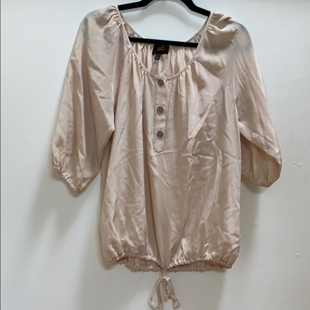 Silk cream blouse 3/4 sleeves scoop neck size S
